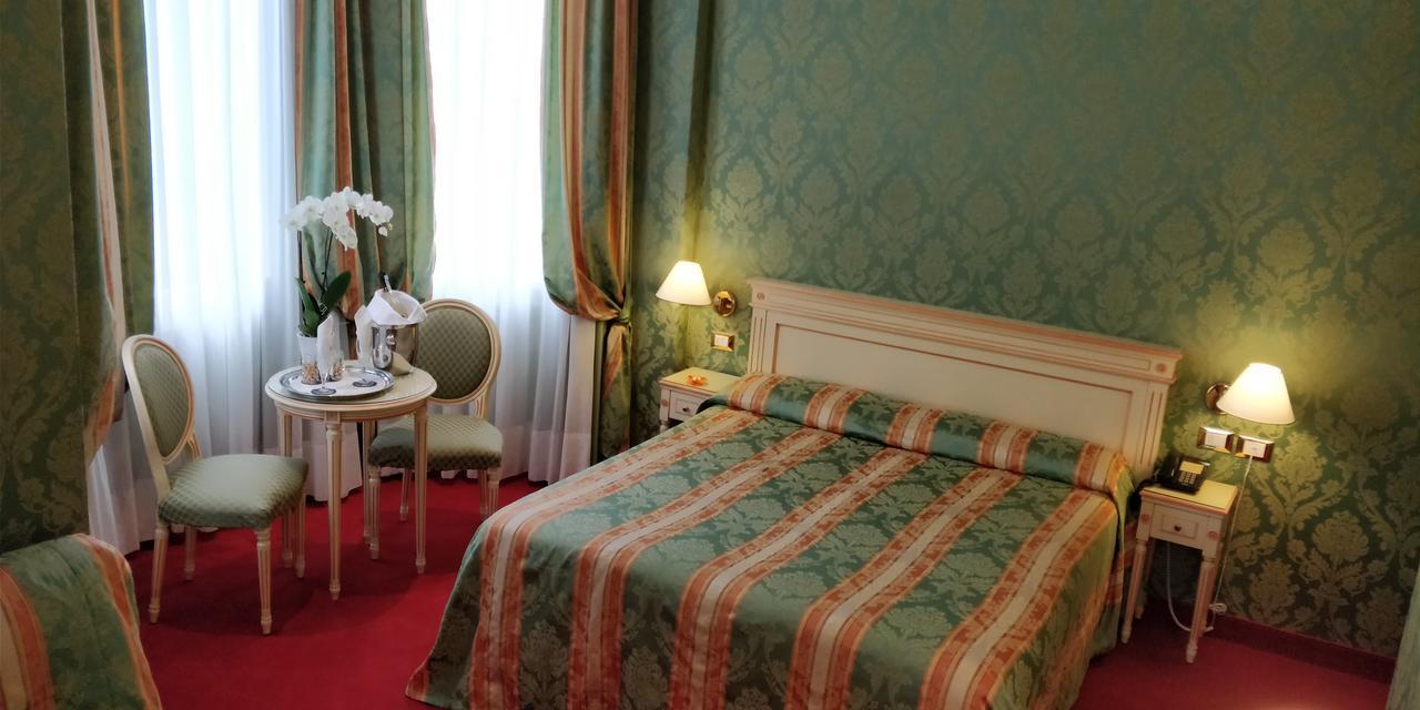 Hotel Villa Delle Palme Lido di Venezia Bagian luar foto