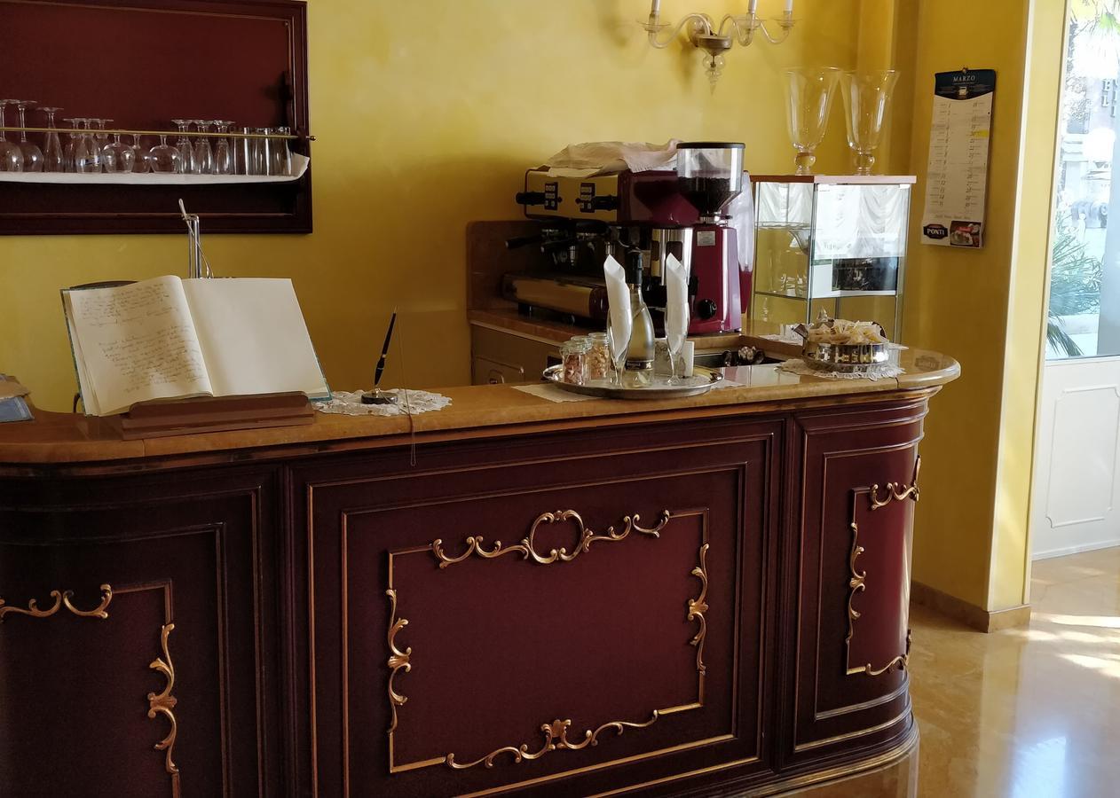 Hotel Villa Delle Palme Lido di Venezia Bagian luar foto